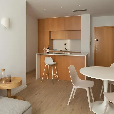 Appartement A Peaceful Bubble Downtown And Parking Included