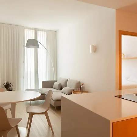 Appartement A Peaceful Bubble Downtown And Parking Included *